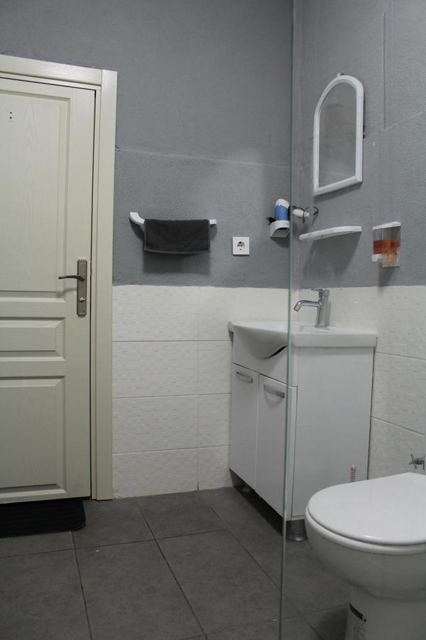 Likya Apart Hotel Istanboel Buitenkant foto